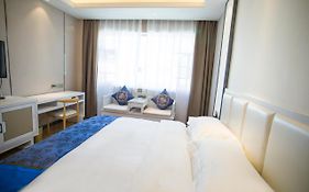 Lijiang Yunlong Hotel